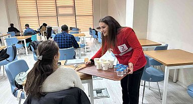 Kızılay'dan öğrencilere sıcak bir mola