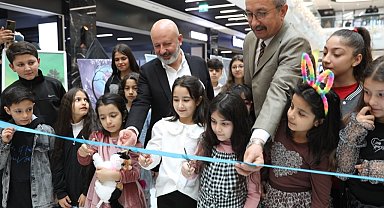 Kocasinan'da geleceğin ressamları görücüye çıktı