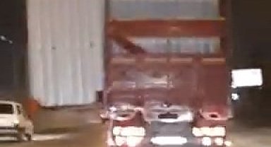 Konteyner evle tehlikeli yolculuk kamerada