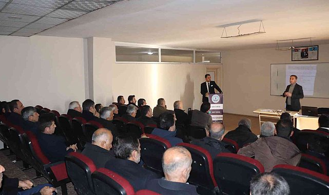 Köy ve merkez mahalle muhtarlarına yönelik "Aile okulu" kursu