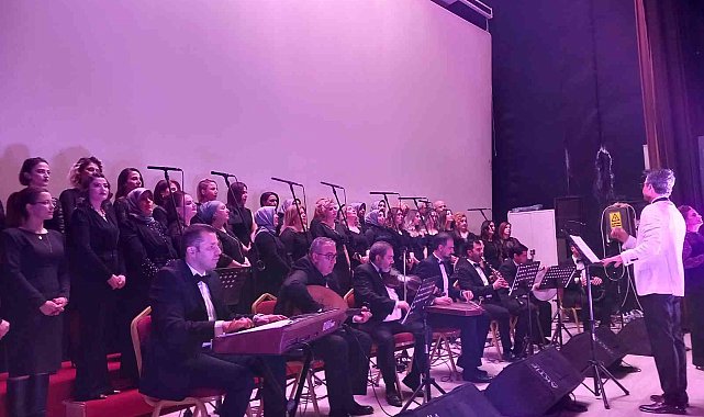Kozan'da Türk sanat müziği Konseri