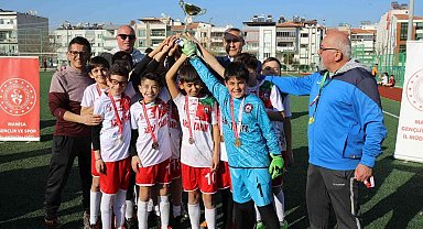 Küçük erkeklerde Manisa şampiyonu Salihli Altınordu oldu