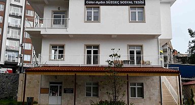 Kuşadası'ndaki Taziye Evin'de acılar paylaştıkça azalıyor