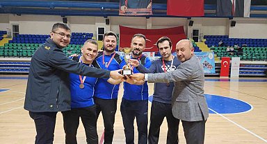 Kütahya'da eğitim çalışanlarından voleybol turnuvası