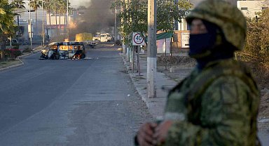 Lideri yakalanan Sinaloa Karteli Meksika'da terör estiriyor: 7 yaralı