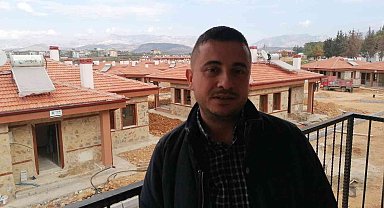 Manavgat yangınında evi ve hayvanları yanmıştı, yeni evine kavuştu