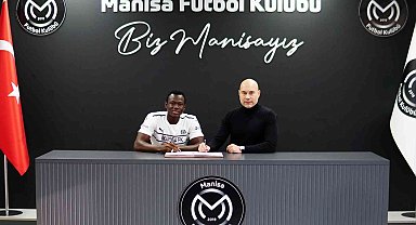 Manisa FK, Mamadou Cissokho ile profesyonel sözleşme imzaladı