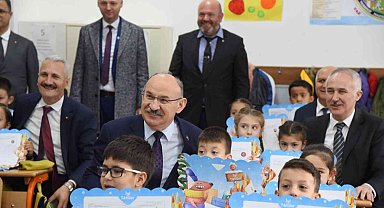 Manisa'da 263 bin öğrenci ve 19 bin öğretmenin yarıyıl tatili başladı