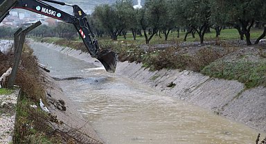 Manisa'daki dere ıslah ve temizlikleri su baskınlarının önüne geçti