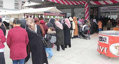 Manisalı kadınlar festivale gelerek 100 TL kazandı