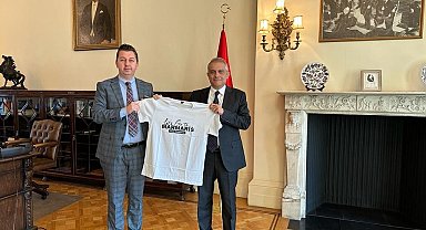 Marmaris Esnaf ve Sanatkarlar Odası Başkanı Ayyıldız İngiltere'de
