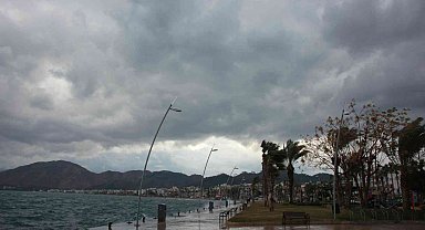 Marmaris'te fırtına bekleniyor