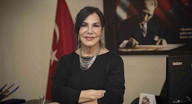 Mersin Şehir Tiyatrosunun yeni sanat yönetmeni Hülya Savaş oldu