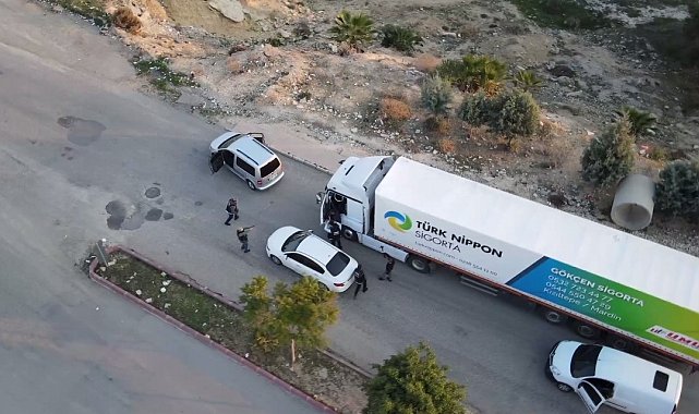 Mersin'de uyuşturucu tırına nefes kesen operasyon