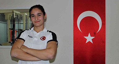 Milli bilek güreşçisi spor otoritelerinden destek bekliyor