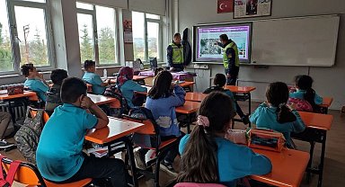 Minik öğrenciler trafik kurallarını öğrendi