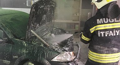 Muğla'da araçta çıkan yangın korkuttu