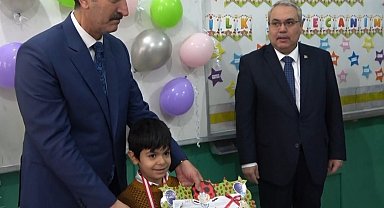 Muş'ta 114 bin 209 öğrenci karnesini aldı