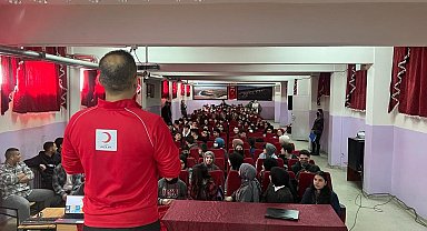 Muş'ta afetler ve afetlerden korunma bilinci eğitimi verildi