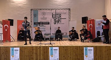 Muş'ta gençler yarıştı