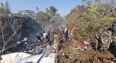 Nepal'de düşen yolcu uçağında 29 kişi hayatını kaybetti