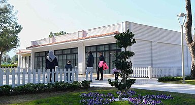 Nikah salonu ilk çiftle kapılarını açtı