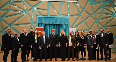 Nilüfer Belediyespor'da Tamer işler'e güven oyu