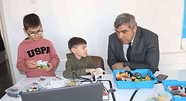 Öğrenciler Kendin Yap Atölyelerinde kendilerini geliştiriyor