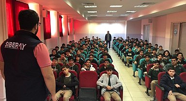 Öğrencilere güvenli internet kullanımı anlatıldı