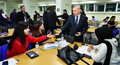 Öğrencilere "Büte Kalma İkrama Kal" etkinliği