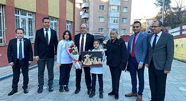 Öğrencilerin karne mutluluğu