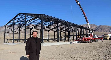 Oltu OSB'de fabrikalar tamamlanıyor