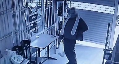 Önce ısınma hareketleri yaptı, sonra telefonu çaldı