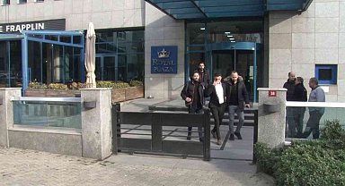 Onlarca kişiyi dolandıran emlak şirketinin Kadıköy'deki ofisine polis baskını