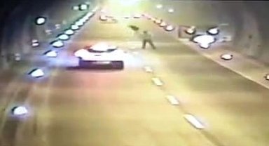 Ordu'da tünel içerisinde yanan araç, duyarlı sürücü sayesinde söndürüldü