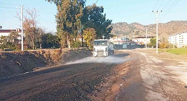 Ortaca'da yol bakım çalışmaları devam ediyor