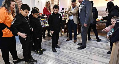 Osmangazi Koza Çocuk Akademi'den renkli sergi