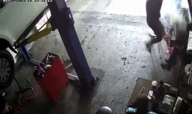 Oto sanayide soba parladı, 3 kişi hafif yaralandı