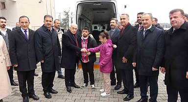 Özel öğrenciler için tam donanımlı servis aracı