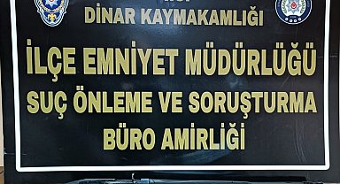 Paltosuna sakladığı ruhsatsız av tüfeğiyle polise yakalandı