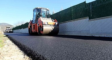 Pamukova'da 3 kilometrelik grup yolu yenileniyor