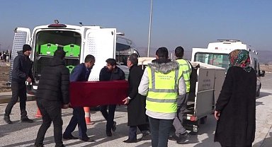 Paris'teki saldırıda hayatını kaybeden Şirin Aydın Muş'ta toprağa verildi