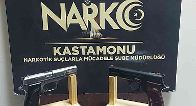 Polis ekipleri arama yaptığı iş yerinde 2 adet ruhsatsız tabanca ele geçirdi