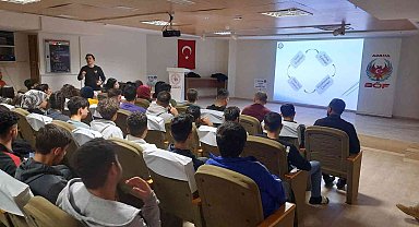 Polisten öğrencilere terör uyarısı