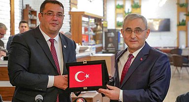 "Önemli olan kamunun ve yaşadığımız şehrin ortak menfaatlerinde buluşabilmek"