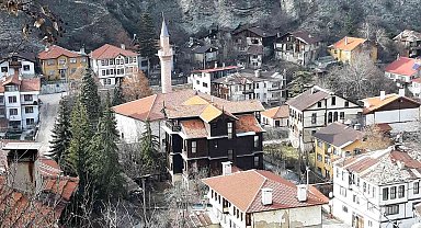 "Sakin şehir" ünvanlı Mudurnu, kültür turizmini sevenlerin ilgisini çekiyor