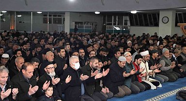 Regaib Kandilinde Terzibaba Camii doldu taştı
