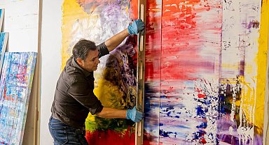 Ressam Kemal Yazıcı, Dubai'de resim sergisi açtı