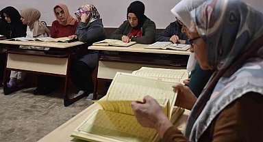 Şahinbey tesislerinde Kur'an-ı Kerim öğreniyorlar