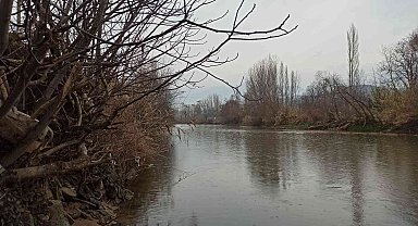 Sakarya Nehri'nden seyrine doyumsuz kış manzaraları